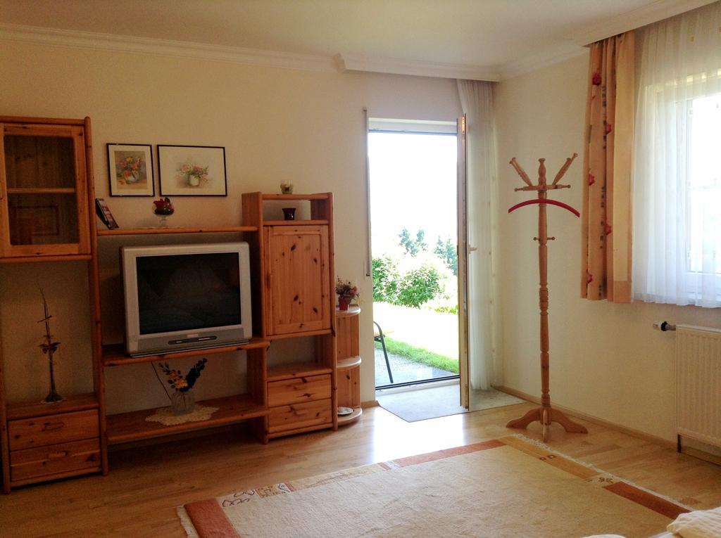 Ferienwohnung Haus Margit Schlierbach Zimmer foto
